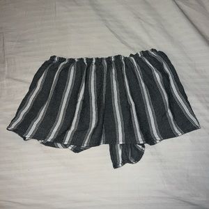 hollister off the shoulder crop top